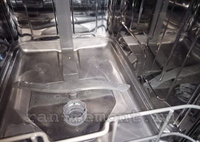 Кабинет посудомоечной машины, вверху - нержавейка, внизу - сталь с покрытием